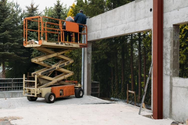 Scissor Lift Hire Pro in Hillfields BS16 4